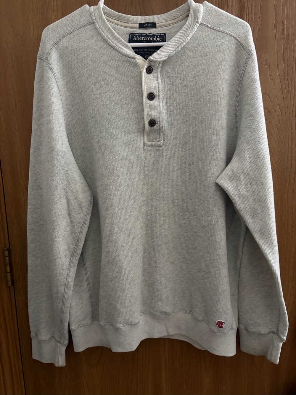 Abercrombie & Fitch Light Gray Long-Sleeve Henley